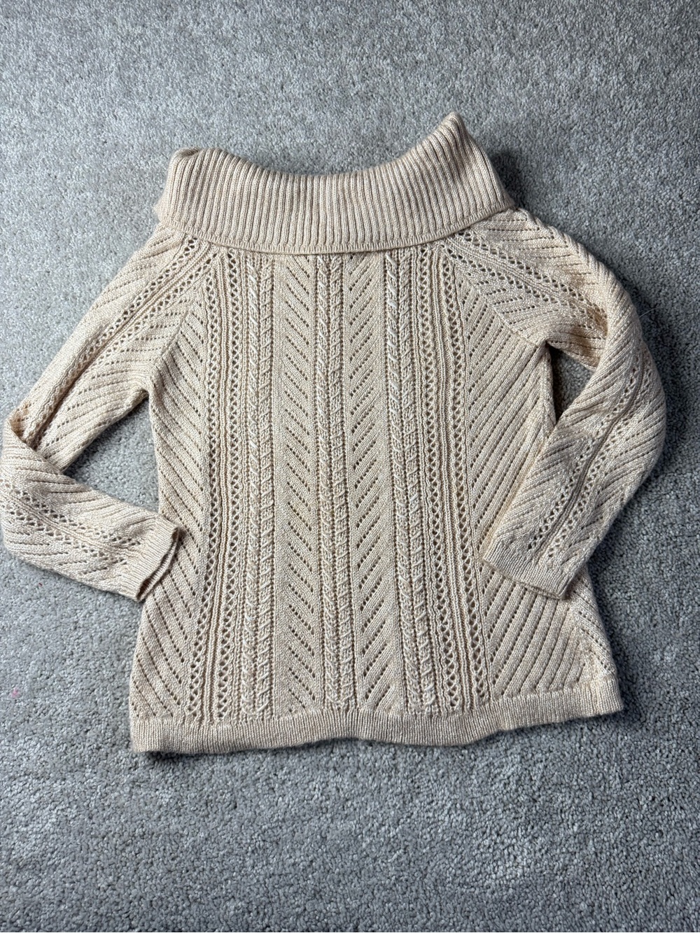 White House Black Market Off Shoulder Pointelle Cable Knit Cozy Sweater Size L